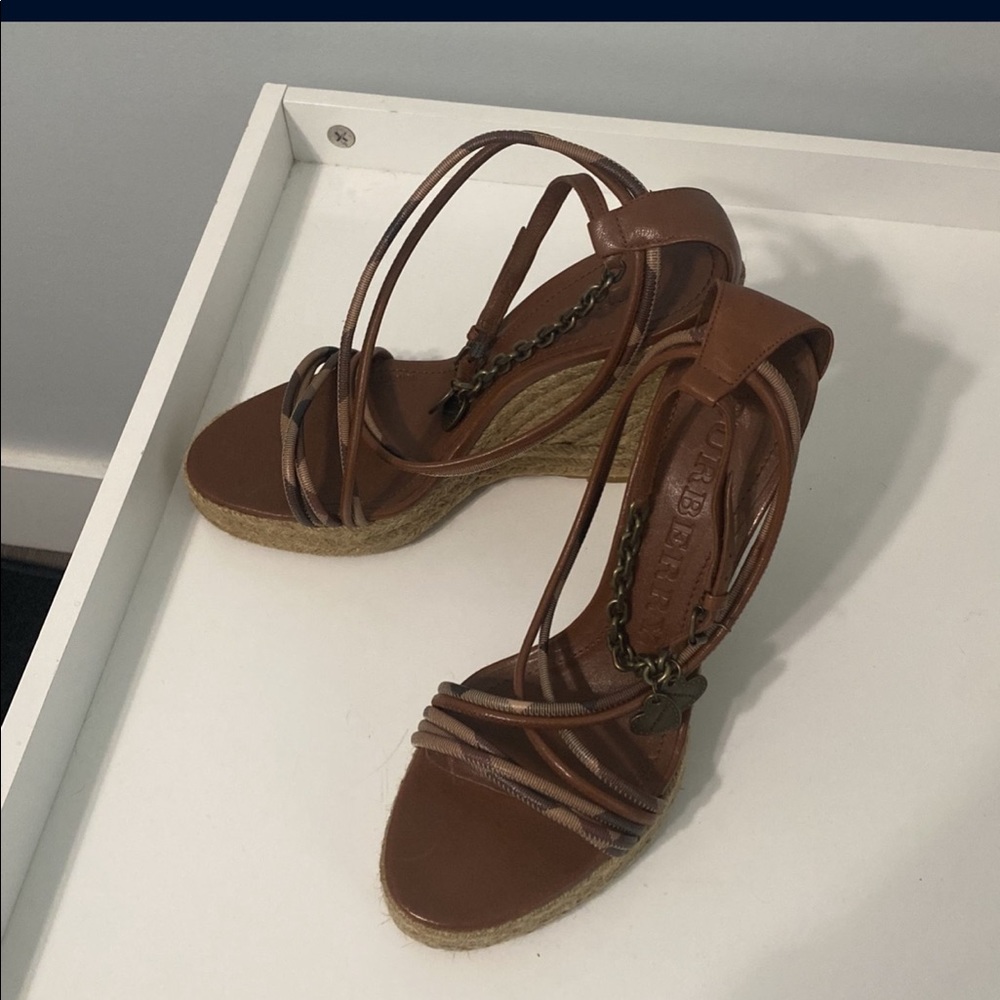 Authentic Burberry wedges, brown with rope style wedge